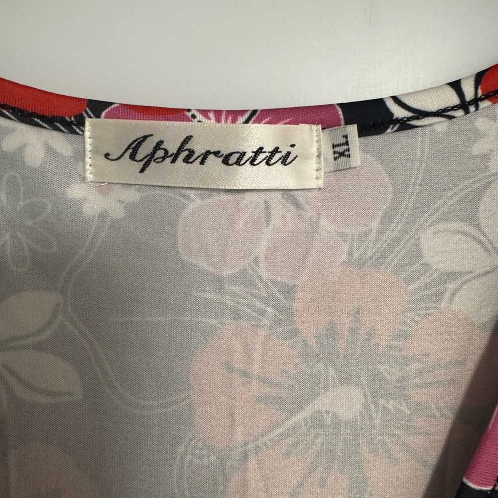 Chic Floral Maxi Dress - Black, Red, and Pink - Picture 5 of 6